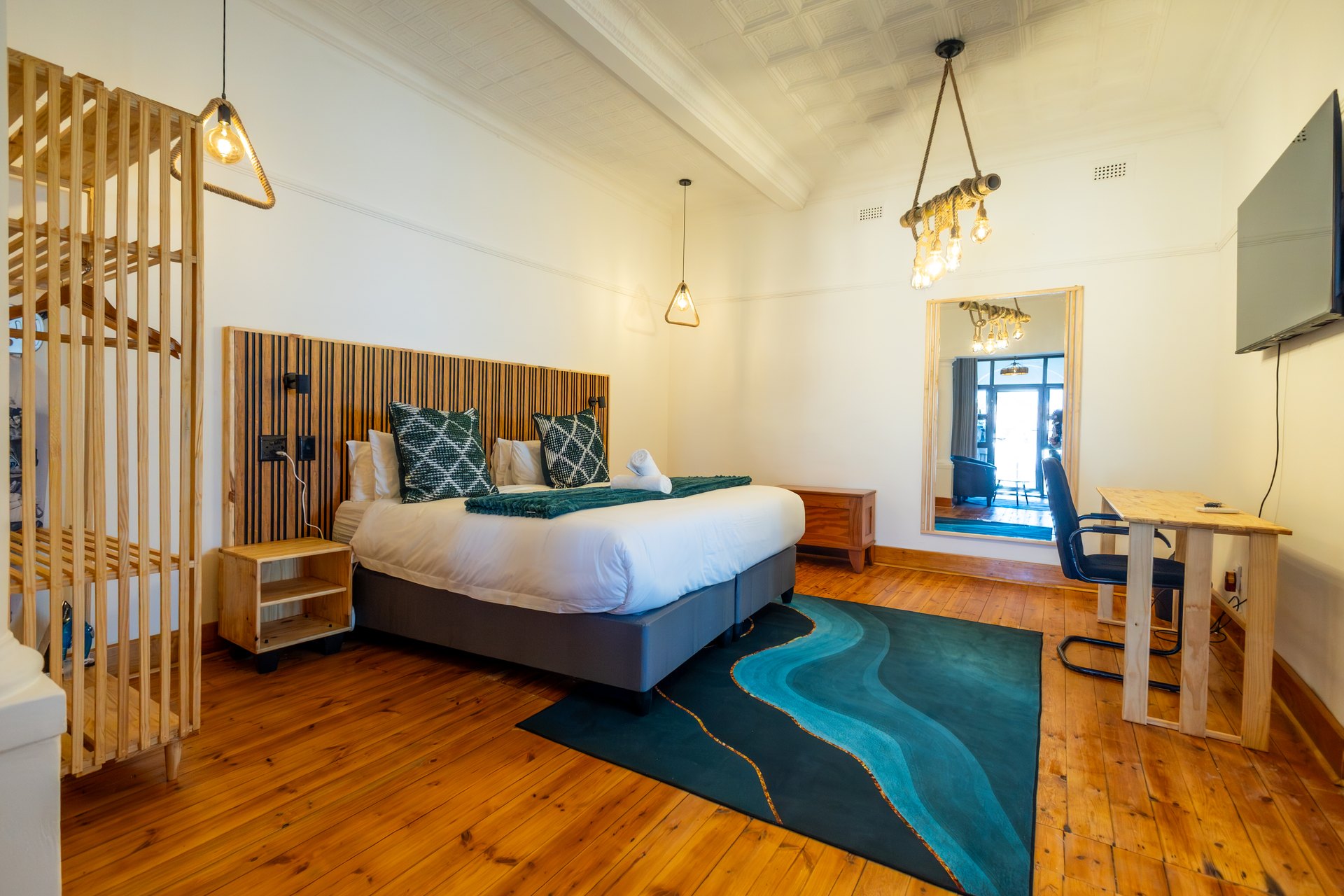 Spacious Self Catering Room 13 at Fusion House in East London